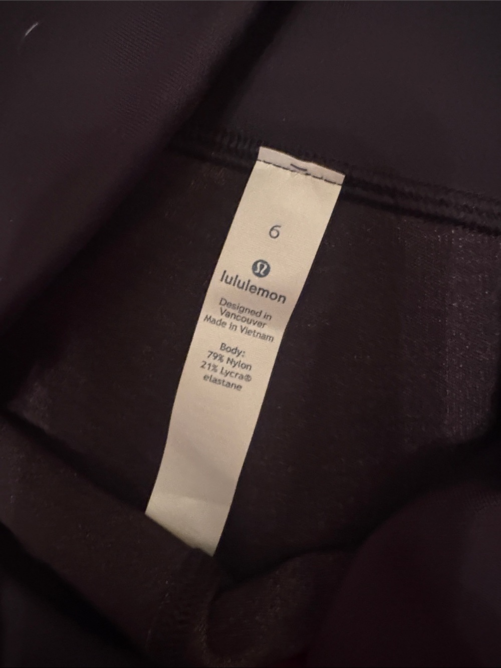 Lululemon - Picture 5 of 6